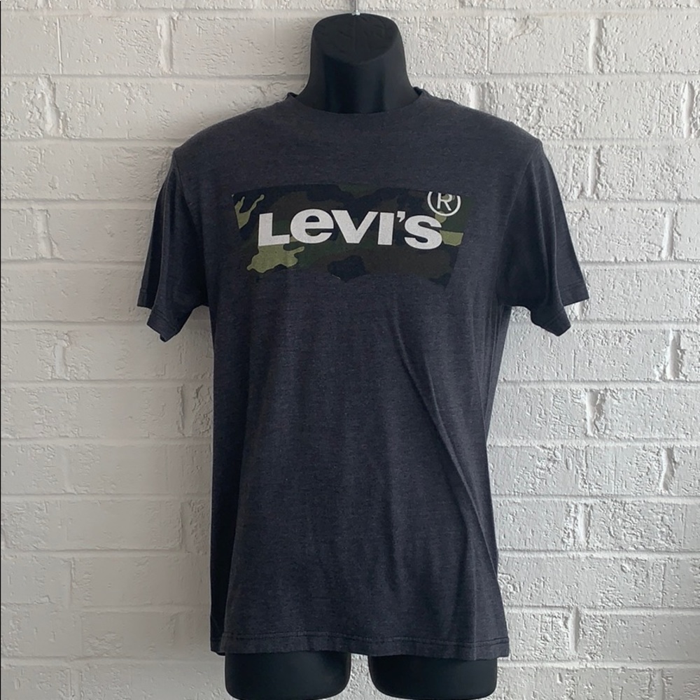 Levi’s shirt